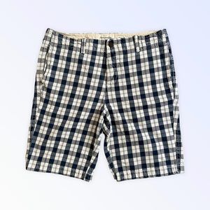 ABERCROMBIE & FITCH KHAKI SHORTS SIZE 34